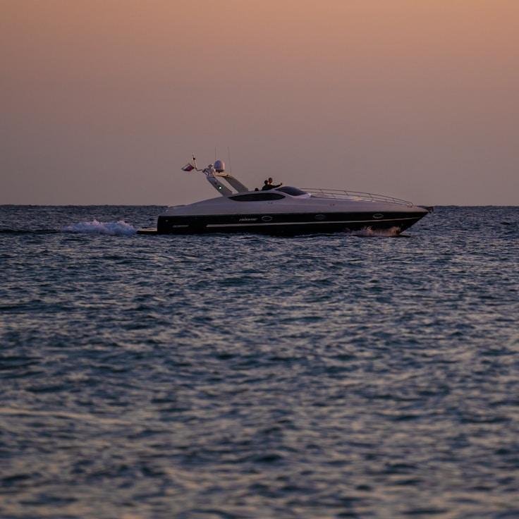 Sea exploration moment